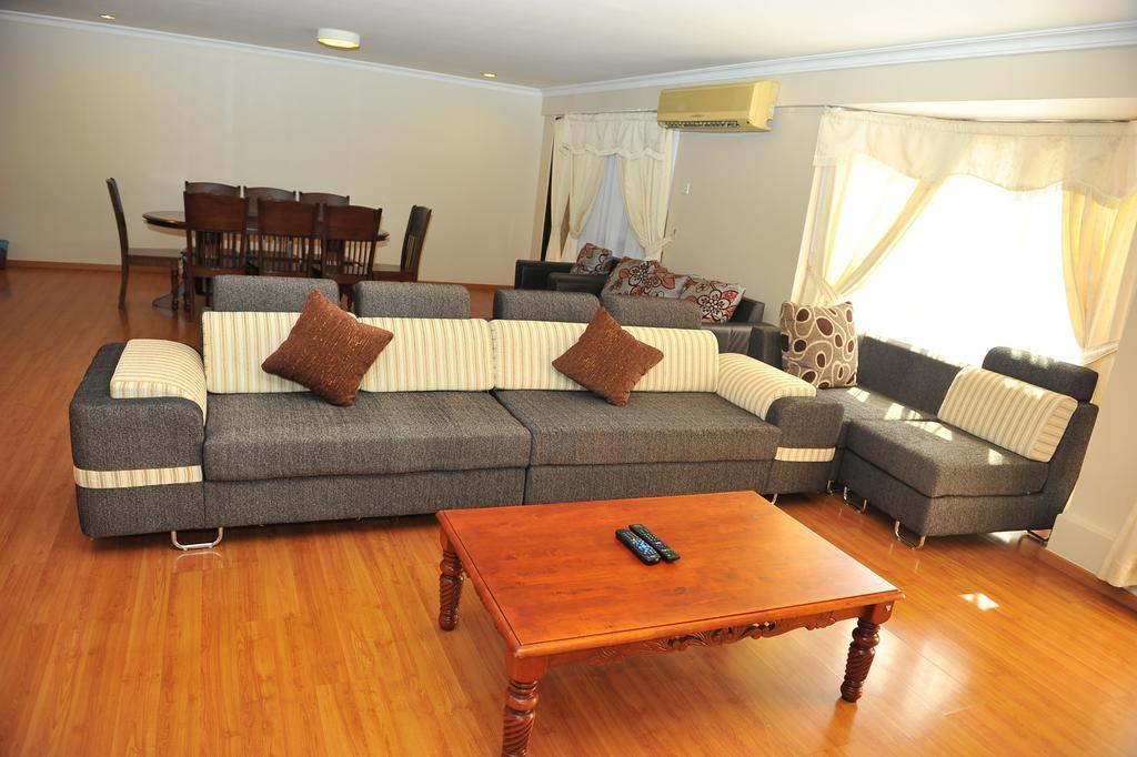 Marina Court Kota Kinabalu- Bigger Group Stay Together- 6 Bedroom Apartments Zewnętrze zdjęcie