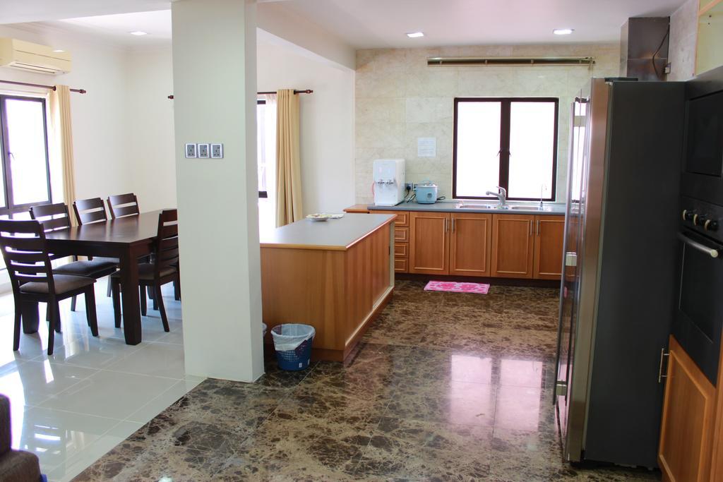 Marina Court Kota Kinabalu- Bigger Group Stay Together- 6 Bedroom Apartments Zewnętrze zdjęcie