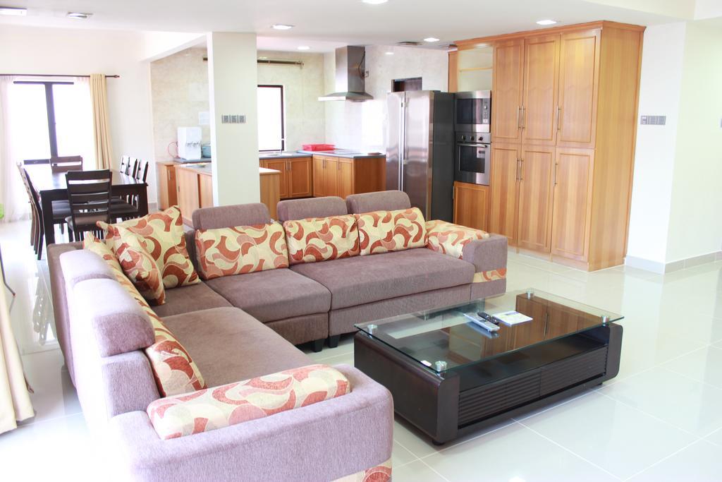 Marina Court Kota Kinabalu- Bigger Group Stay Together- 6 Bedroom Apartments Zewnętrze zdjęcie