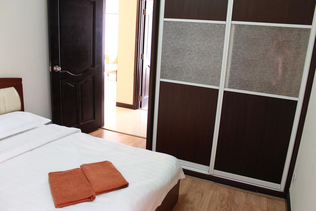 Marina Court Kota Kinabalu- Bigger Group Stay Together- 6 Bedroom Apartments Pokój zdjęcie